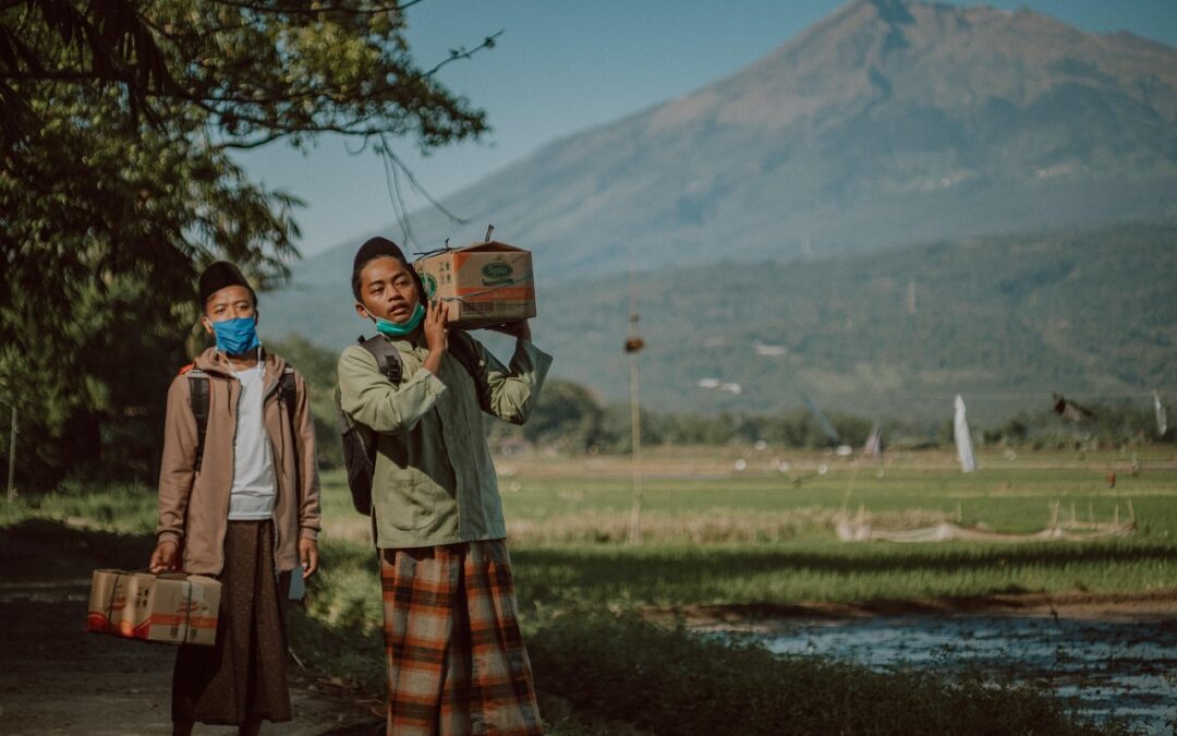 Pelatihan Perekonomian di Era Digital untuk Desa Semanan